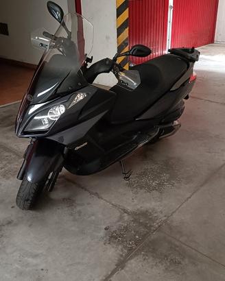 Kymco Downtown 300i 