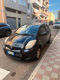 Toyota yaris 2009 1.0 benzina 5 porte