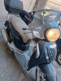 scarabeo 200