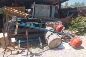 Carrello a tre ruote porta barca/gommone