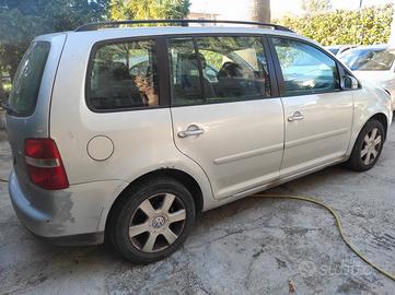 Volkswagen Touran 2006 1.9 TDI 105CV 7 POSTI