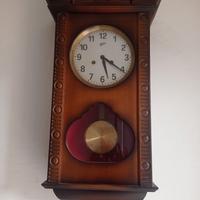 Orologio a pendolo da muro