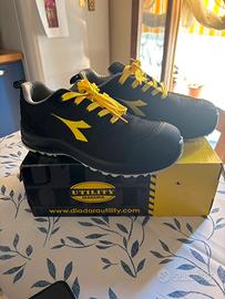 Scarpe antinfortunistiche nuove