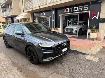Audi Q8 50 TDI 286 CV quattro S-line