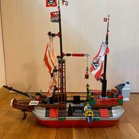 LEGO Captain Redbeard's Pirate Ship 7075