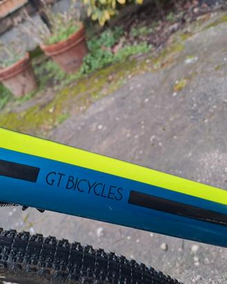 GT BICYCLES in alluminio taglia 53 - corsa/gravel