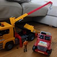 Bruder camion Man carroattrezzi con gru e jeep