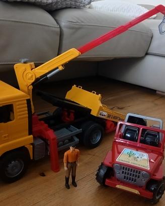 Bruder camion Man carroattrezzi con gru e jeep