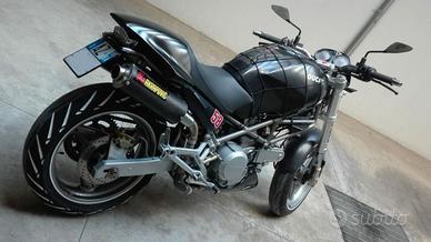 DUCATI MONSTER