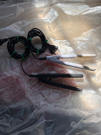 2  piastre mini  per capelli da viaggio