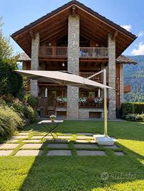 Appartamento di 210 m² con più di 5 locali e box a