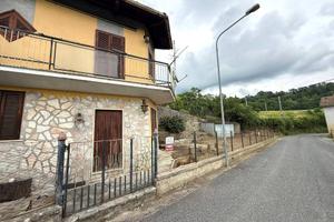 Casa indipendente di 80 m² con 3 locali a Cantalic