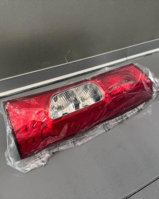 Faro posteriore Mercedes benz citan