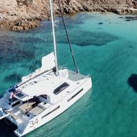 Catamarano natante aventura 34