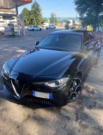 Alfa Romeo Giulia 2.2 Turbodiesel 160 CV AT8
