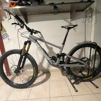 Specialized enduro 2023