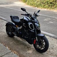 Ducati Diavel V4