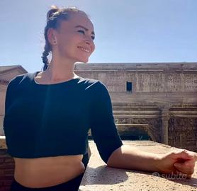 Cameriera di sala in un ristorante