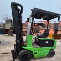 carrello elevatore 2500 kg 