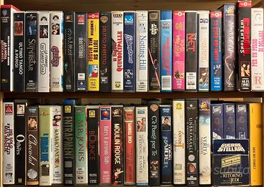 Videocassette VHS - 88 originali + 38 registrate