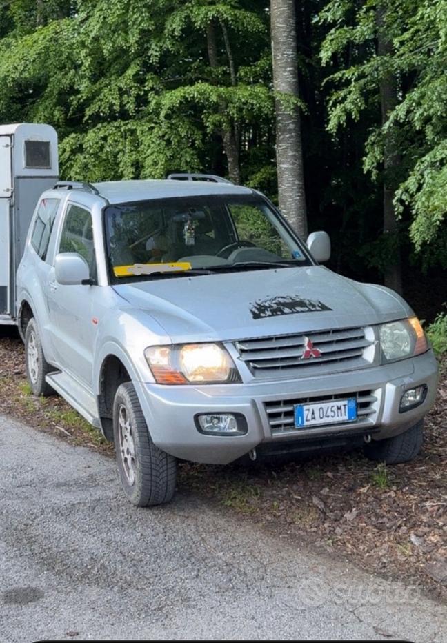 MITSUBISHI Pajero (2000-2007)