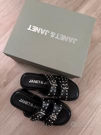 SandaliJanet&Janet