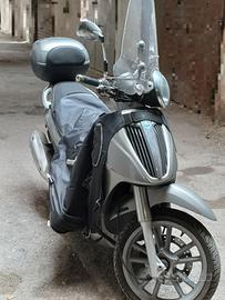 Piaggio Carnaby Cruiser 300 Beverly