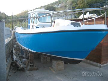 Barca pilotina motore entro bordo 7 mt