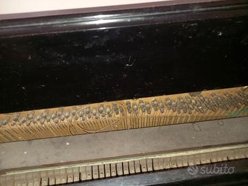 Pianoforte antico Roesler