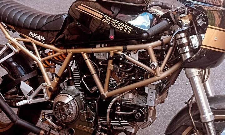 Ducati 900 SS - 2003