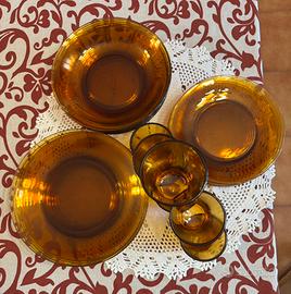 Servizio tavola completo 18 pezzi più bicchieri ve