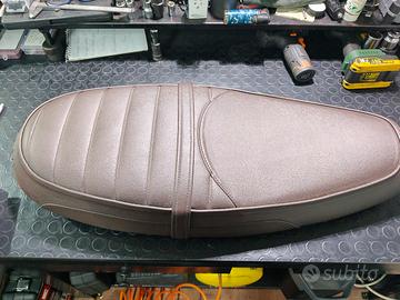 sella Triumph Bonneville marrone 