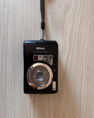 Fotocamera Nikon Coolpix L20