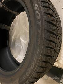 Gomme invernali Pirelli Sottozero3 215/50R18