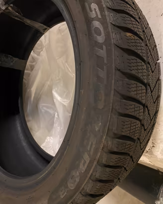 Gomme invernali Pirelli Sottozero3 215/50R18