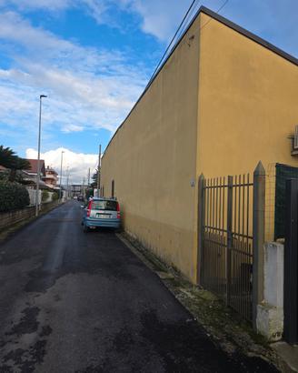 Casa indipendente piano terra con giardino