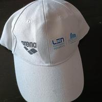 Cappello con visiera ARENA