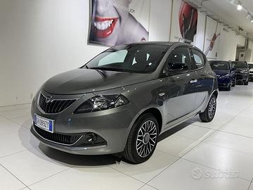 Lancia Ypsilon 1.0 FireFly 5 porte S&S Hybryd...