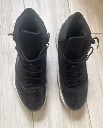 Jordan 11 nere