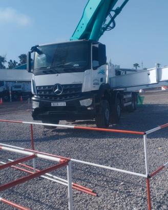 Opératore di pompa per calcestruzzo