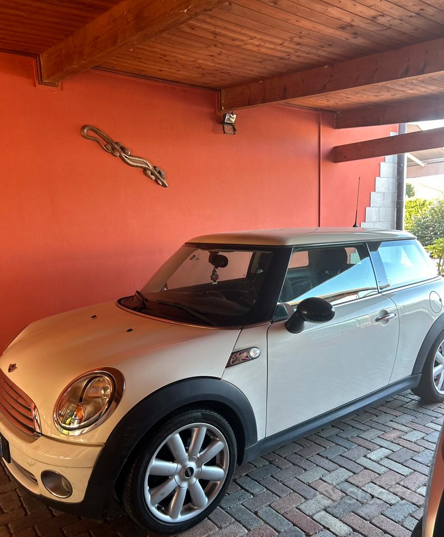 Mini One 2010 photo 4