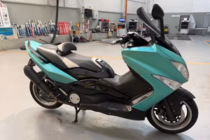 Yamaha T-max 500 2010 carene nuove gomme antifurto