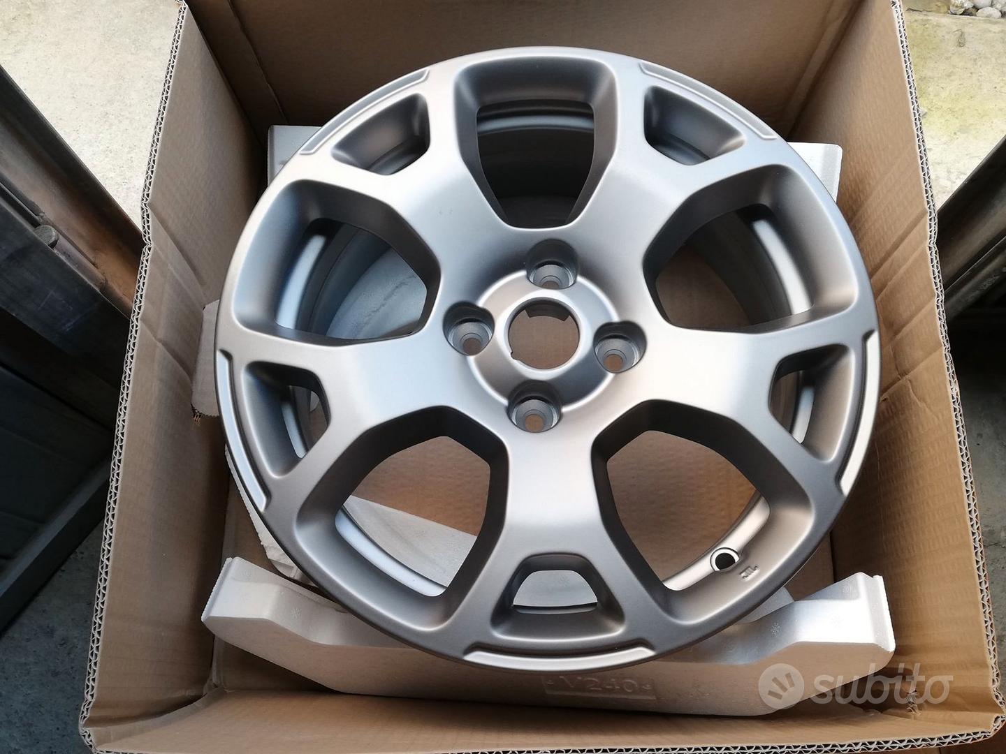 Set Di 4 Copricerchi In Lega Con Logo MG &ndash; 45mm, Colore Crema Bordeaux Per MG ZR ZS ZT TF