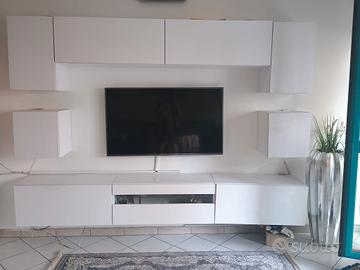 vetrina bianca con led