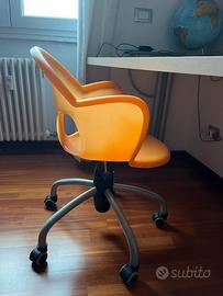 Sedia girevole per camera ragazzi