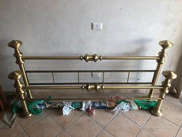 Letto matrimoniale in ottone
