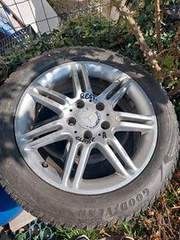 Cerchi in lega+pneumatici