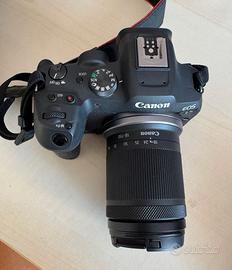 fotocamera mirroless Canon EOS R7