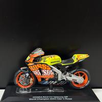 Modellino Honda RC211V Valencia GP 2003 Vale Rossi