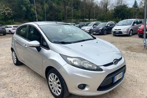 Ford Fiesta 1.2 Benzina - Neopatentati